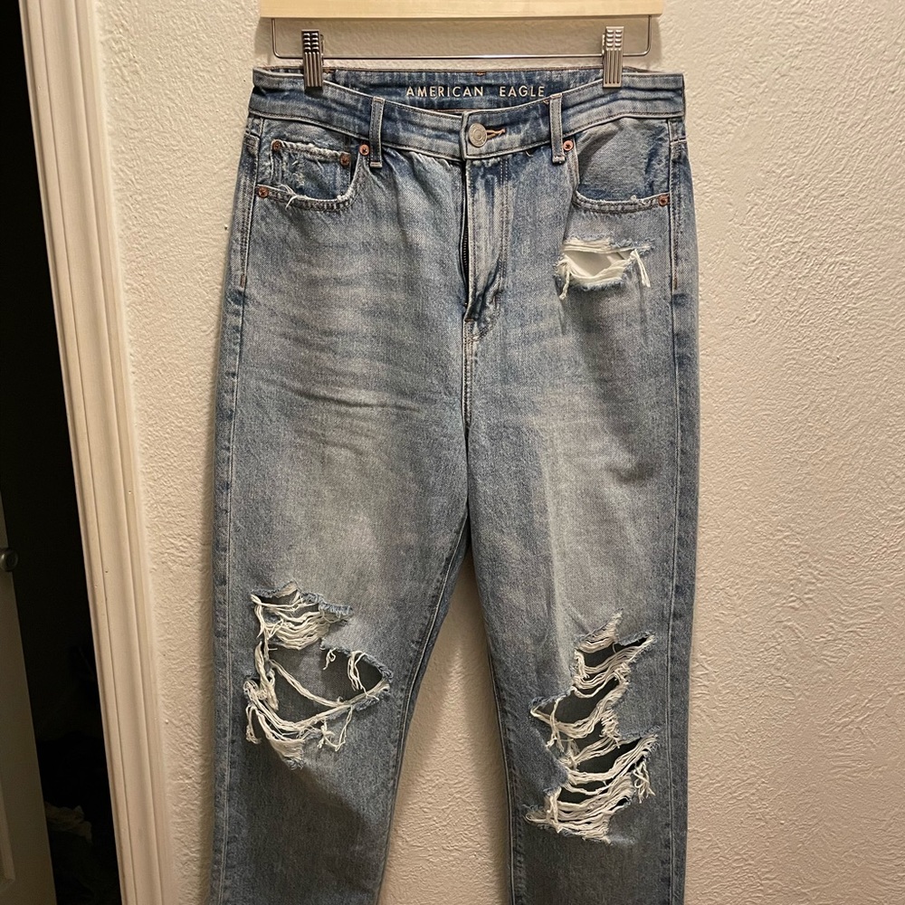 American eagle light wash high rise distressed denim